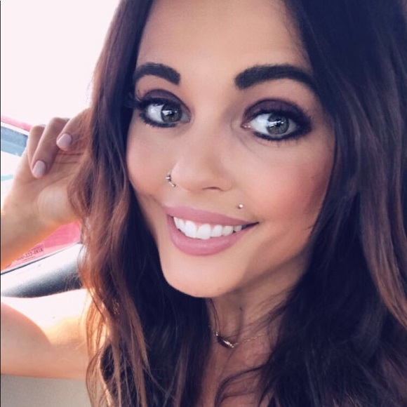 Meet your Posher, Gretch - Picture 1 of 1